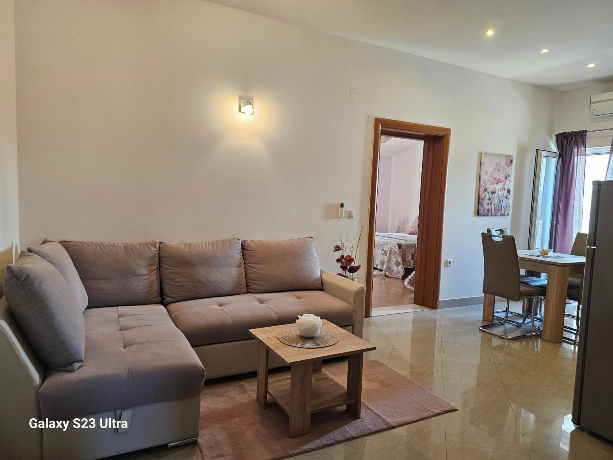 Apartmani Dianna Kastela Exterior photo