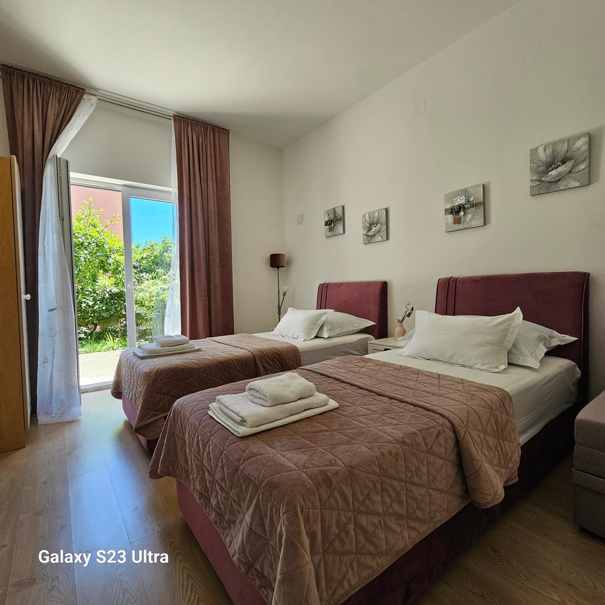 Apartmani Dianna Kastela Exterior photo