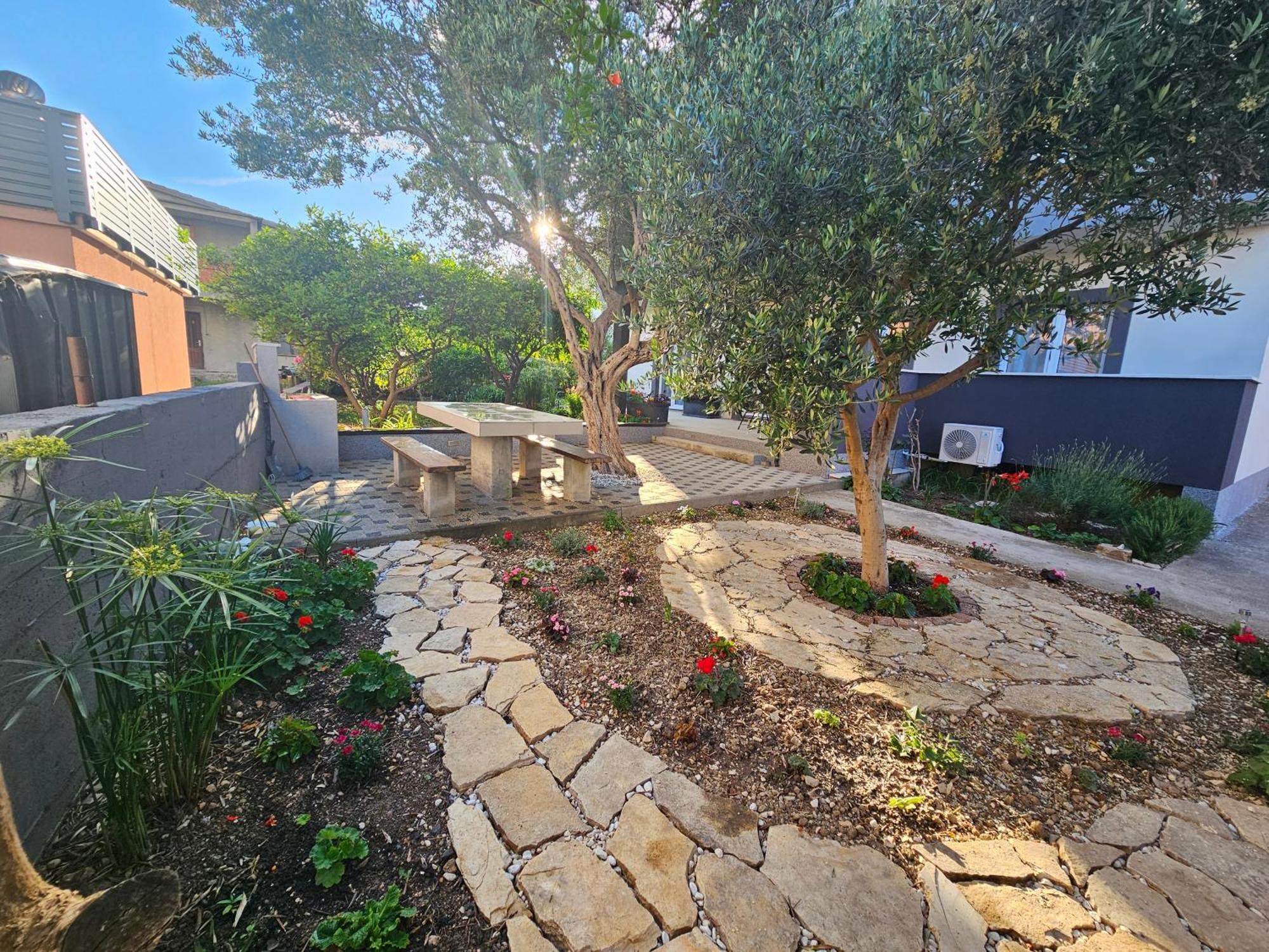 Apartmani Dianna Kastela Exterior photo